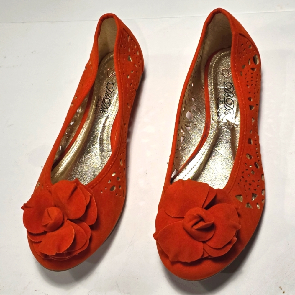 Orange Floral Women's Slip-On Flats Size 10